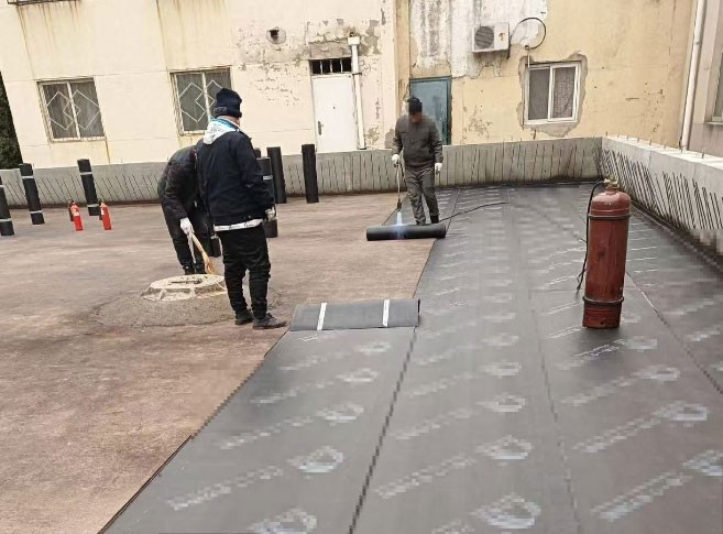 西安屋顶防水补漏维修